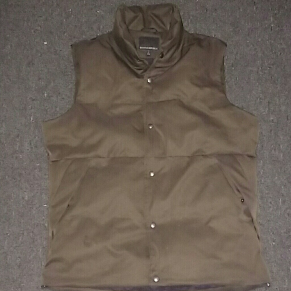 Banana Republic acrylic vest